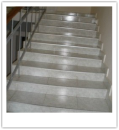 Photo of a flight of stairs leading to the entrance of a vocational training center